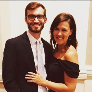 Meet your Posher, Caitlin